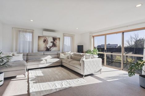 Photo of property in 267a Lake Terrace Road, Shirley, Christchurch, 8061
