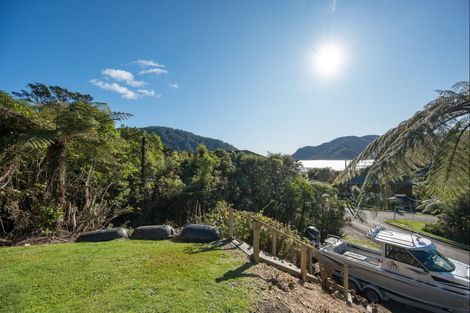 Photo of property in 42 Old Mill Road, Okiwi Bay, French Pass, 7193