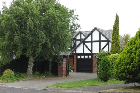 Photo of property in 10 Pedlar Place, Conifer Grove, Takanini, 2112