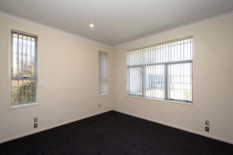 Photo of property in 14 Titirangi Crescent, Parklands, Christchurch, 8083