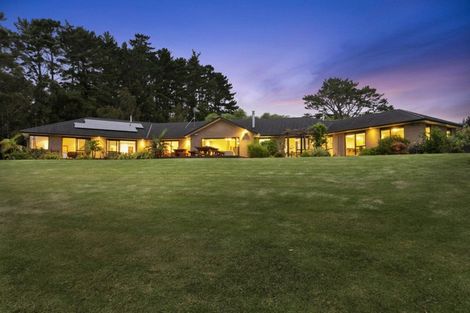 Photo of property in 135 Kennedy Road, Dairy Flat, Albany, 0792