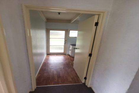 Photo of property in 13 Malters Place, Browns Bay, Auckland, 0630