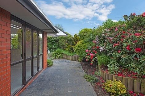 Photo of property in 1/29 Garreg Road, Fendalton, Christchurch, 8052