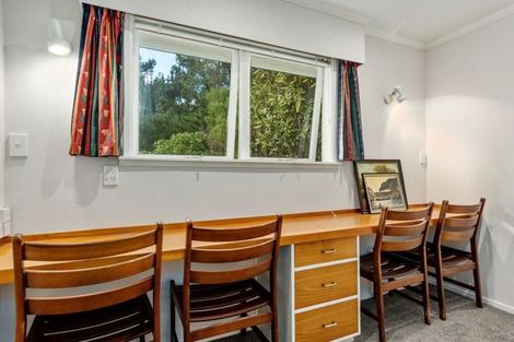 Photo of property in 15 Ecclesfield Grove, Silverstream, Upper Hutt, 5019