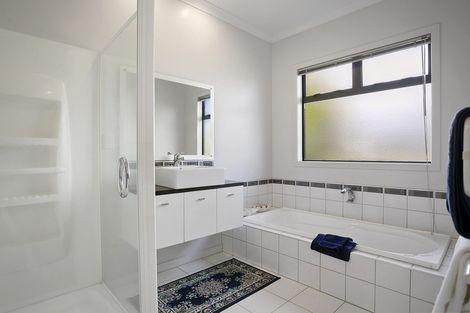 Photo of property in 19c Cooper Crescent, Cambridge, 3434