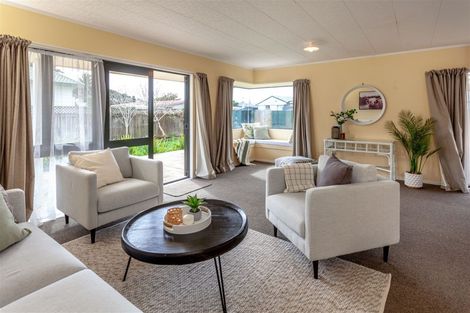 Photo of property in 11 Mayfair Close, Whitianga, 3510