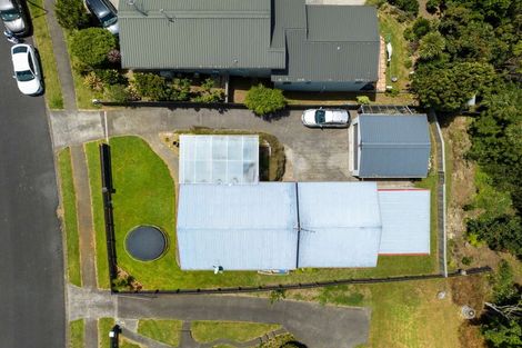 Photo of property in 55 Edgewater Parade, Waiuku, 2123