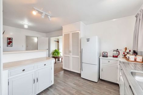 Photo of property in 2/423 Great South Road, Rosehill, Papakura, 2113