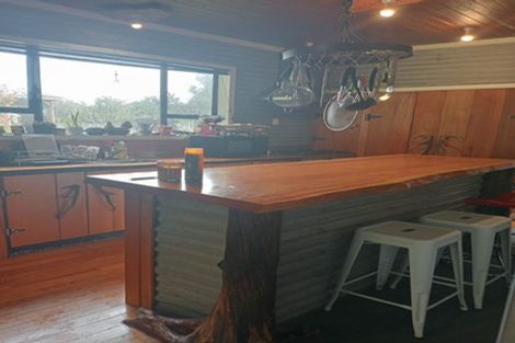 Photo of property in 72 Half Mile Road, Tuatapere, 9620