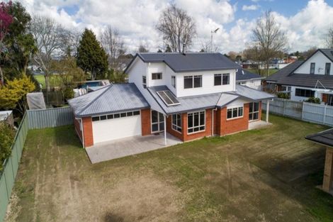 Photo of property in 55a Williams Street, Cambridge, 3434