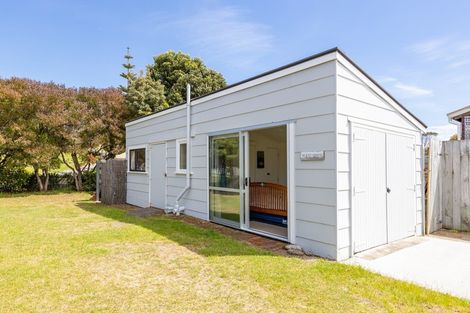 Photo of property in 14 Tamarisk Drive, Riversdale Beach, Masterton, 5872