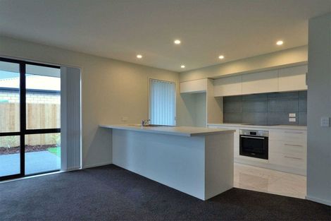 Photo of property in 2 Keeper Close, Woodend, 7610