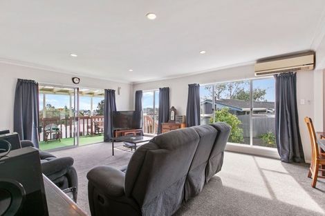 Photo of property in 19a Rodney Street, Howick, Auckland, 2014