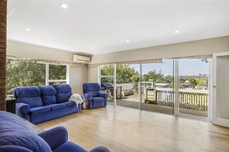 Photo of property in 4 Dunraven Place, Torbay, Auckland, 0630