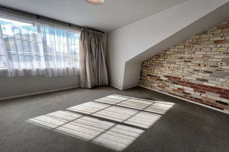 Photo of property in 120 Forest Lake Road, Forest Lake, Hamilton, 3200