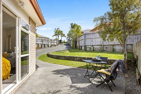 Photo of property in 3 Chesterfield Way, Orewa, 0931