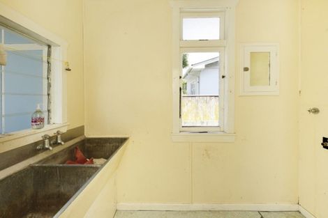 Photo of property in 15 Ruahine Street, Roslyn, Palmerston North, 4414