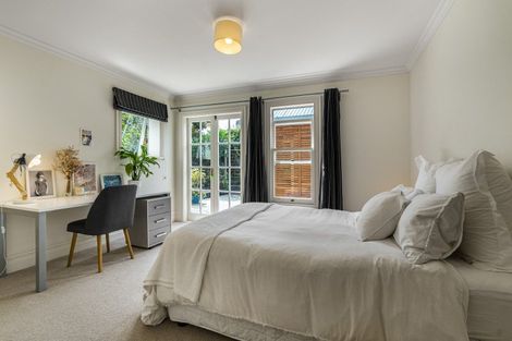 Photo of property in 1 Kapai Road, Devonport, Auckland, 0624