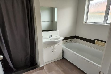 Photo of property in 121 Apollo Parade, Milson, Palmerston North, 4414