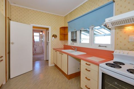 Photo of property in 97 Havelock Road, Havelock North, 4130