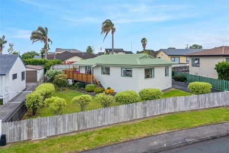 Photo of property in 3 Glenhaven Place, Te Atatu Peninsula, Auckland, 0610