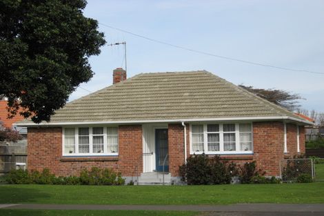 Photo of property in 33 Harper Street, Gonville, Whanganui, 4501