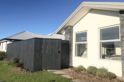 Photo of property in 19 Maka Lane, Halswell, Christchurch, 8025