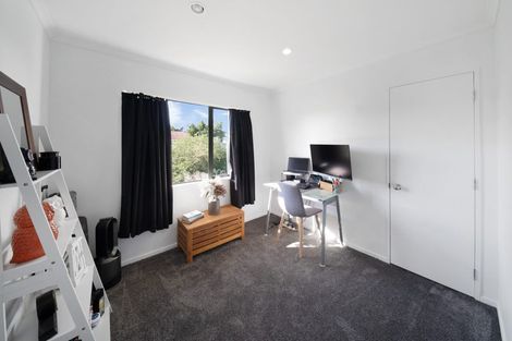 Photo of property in 33b Earlsworth Road, Mangere East, Auckland, 2024