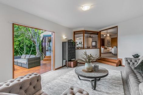 Photo of property in 17 Aotearoa Terrace, Murrays Bay, Auckland, 0630