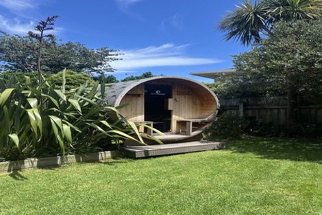 Photo of property in 5 Smith Street, Paekakariki, 5034