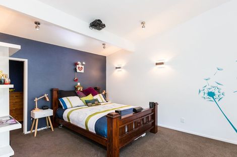 Photo of property in 1 Maxwells Line, Awapuni, Palmerston North, 4412