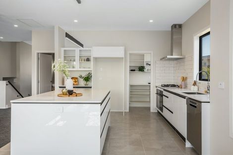 Photo of property in 4 Omaka Place, Aotea, Porirua, 5024