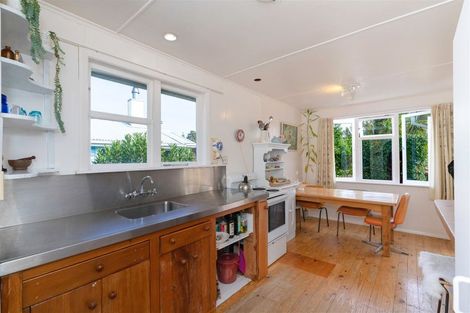 Photo of property in 9 Haumia Street, Paekakariki, 5034