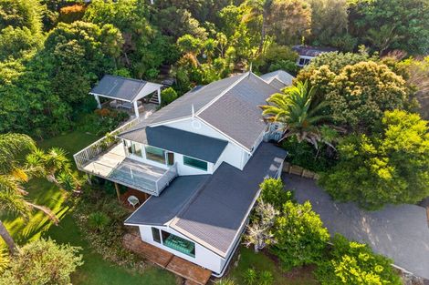 Photo of property in 8 Robertson Street, Russell, 0202