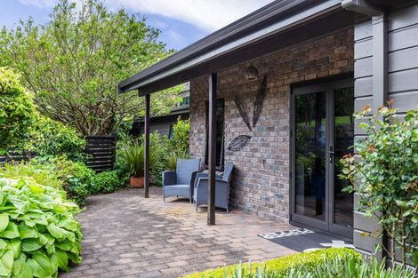 Photo of property in 15 Cameron Drive, Acacia Bay, Taupo, 3385