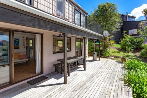 Photo of property in 232 Russell Bruce Place, Onemana, Whangamata, 3691
