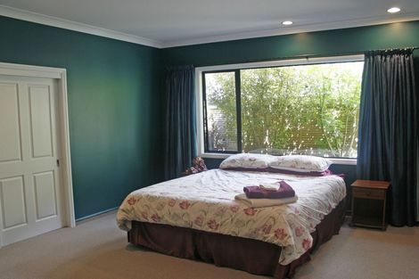 Photo of property in 82 Wakeman Road, Acacia Bay, Taupo, 3330