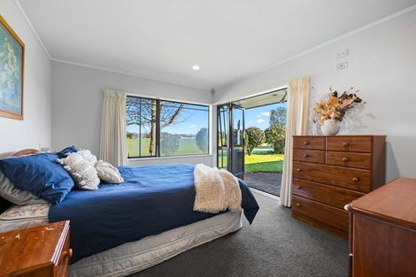 Photo of property in 16 Kenneth Place, Rototuna, Hamilton, 3210