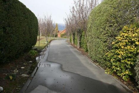 Photo of property in 4a Roto Place, Wanaka, 9305