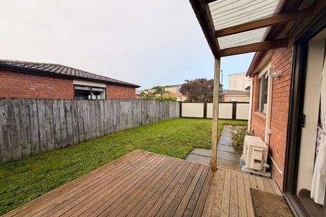 Photo of property in 38 Woodbank Drive, Glen Eden, Auckland, 0602