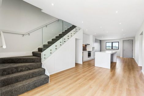 Photo of property in 35 Otuwairoa Esplanade, Opaheke, 2113