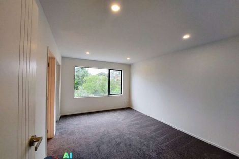 Photo of property in 16 Korokio Lane, Henderson, Auckland, 0612