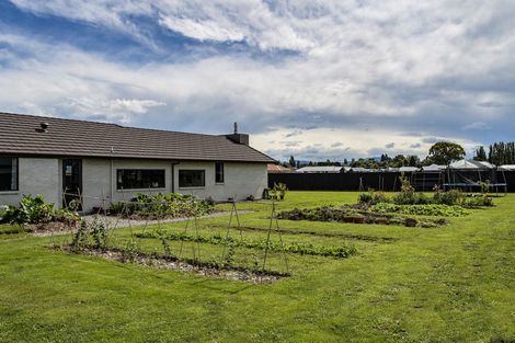 Photo of property in 60 Parsonage Road, Woodend, 7610