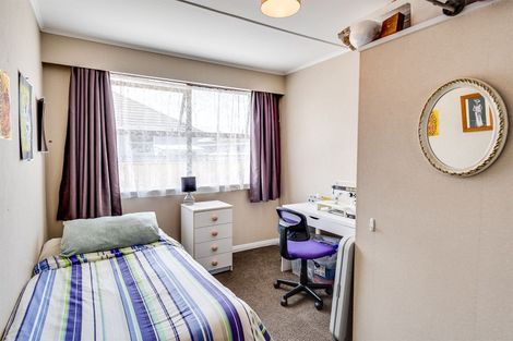 Photo of property in 52 Massey Crescent, Marewa, Napier, 4110