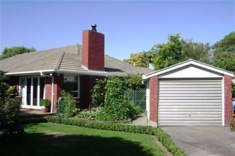 Photo of property in 17a Dulles Place, Papanui, Christchurch, 8053