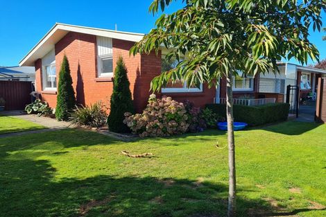 Photo of property in 2/18 Colligan Street, Upper Riccarton, Christchurch, 8041