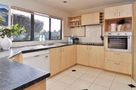 Photo of property in 39 Ian Sage Avenue, Long Bay, Auckland, 0630