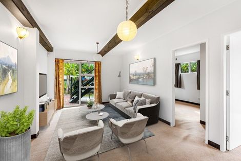 Photo of property in 1/150 Dowse Drive, Maungaraki, Lower Hutt, 5010