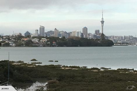 Photo of property in 2/28 Walter Street, Hauraki, Auckland, 0622