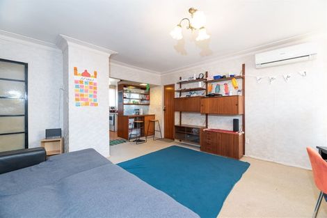 Photo of property in 2/126 Astley Avenue, New Lynn, Auckland, 0600